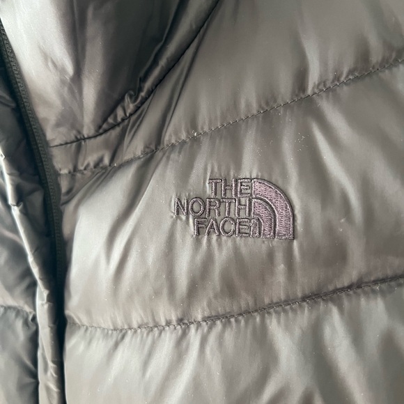 North Face down fill vest - Picture 2 of 3